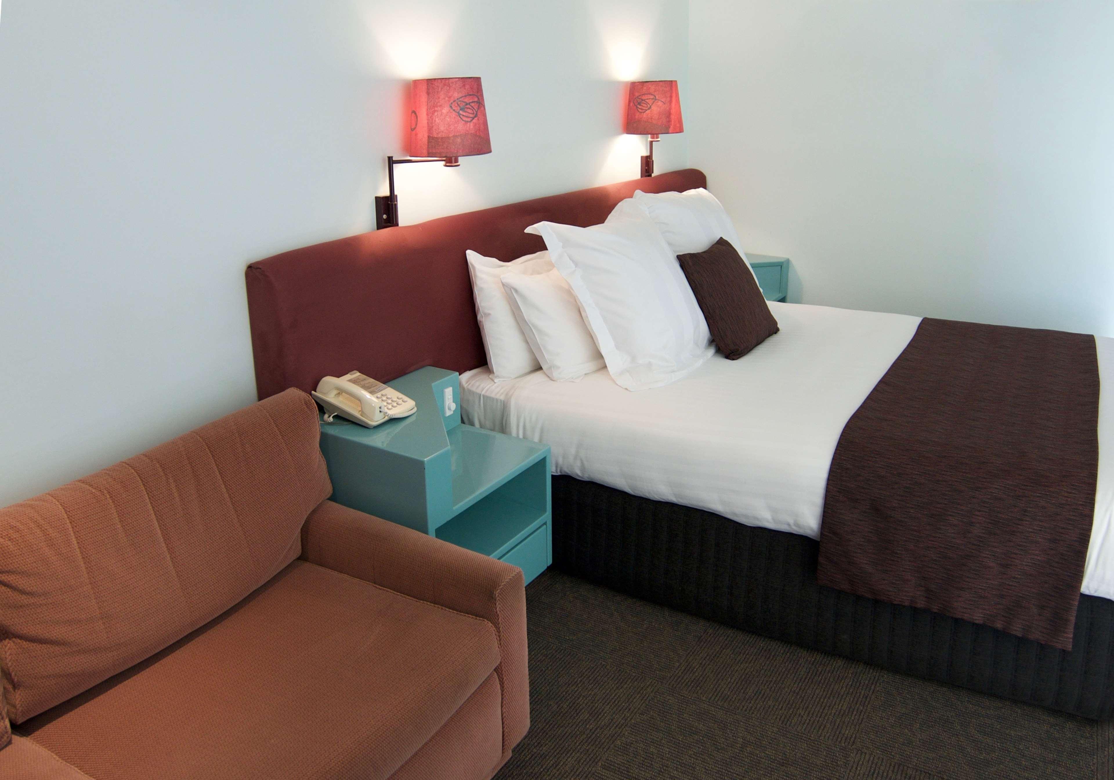 Best Western Plus Easton Inn & Suites Exterior photo